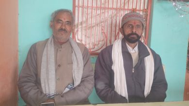 पंडित जी ने की मुलाकात आज सुबह में कोहरा बहुत ज्यादा था अभी तो फिलहाल धूप निकला हुआ है